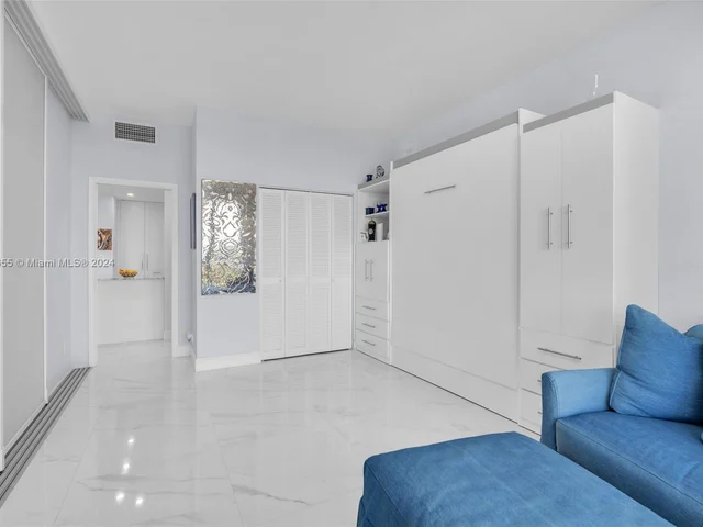 1600 S Ocean Dr, Hollywood FL 33019