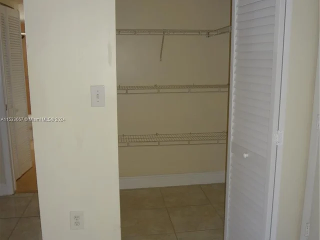 15539 N Miami Lakeway N # 101, Miami Lakes FL 33014
