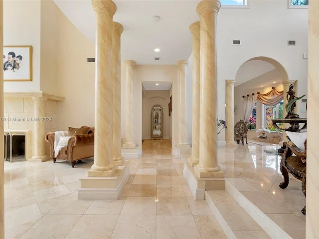 16990 SW 184th St, Miami FL 33187