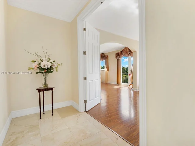 16990 SW 184th St, Miami FL 33187