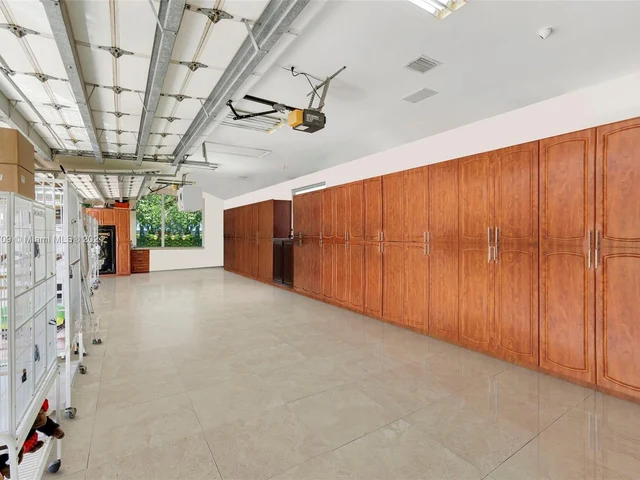 16990 SW 184th St, Miami FL 33187