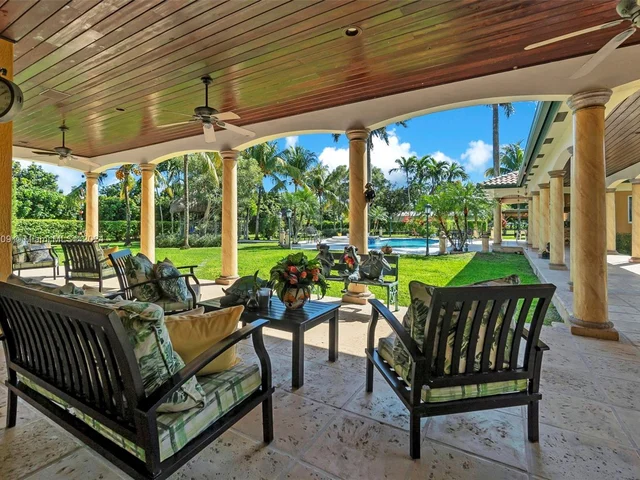 16990 SW 184th St, Miami FL 33187