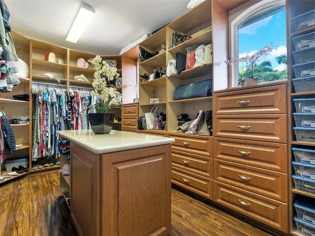 16990 SW 184th St, Miami FL 33187