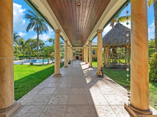 16990 SW 184th St, Miami FL 33187