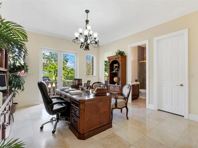 16990 SW 184th St, Miami FL 33187