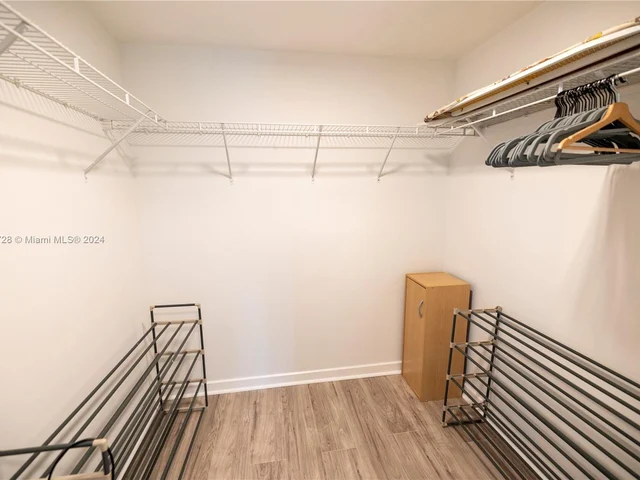 335 S Biscayne Blvd # 303, Miami FL 33131