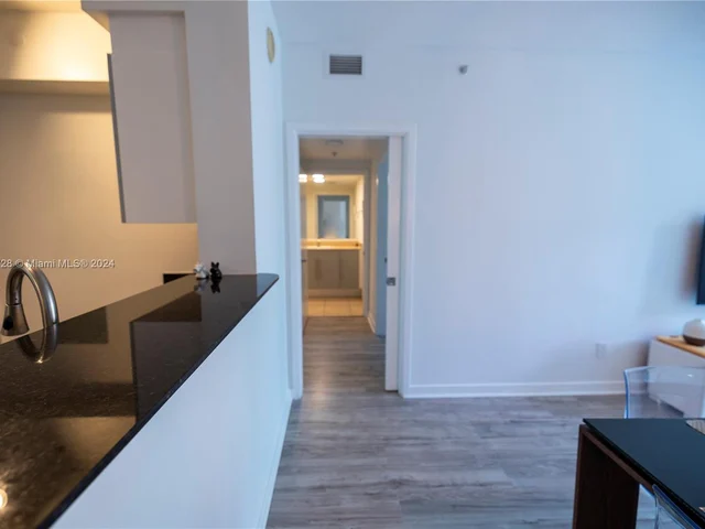 335 S Biscayne Blvd # 303, Miami FL 33131