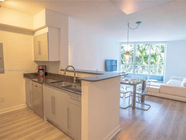 335 S Biscayne Blvd # 303, Miami FL 33131