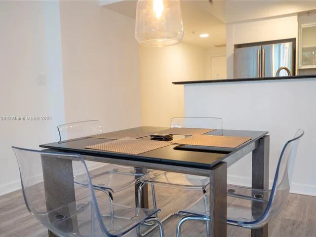 335 S Biscayne Blvd # 303, Miami FL 33131