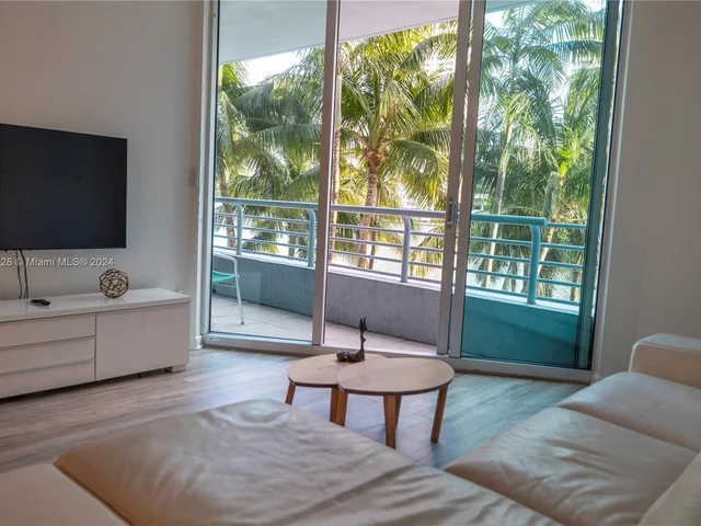 335 S Biscayne Blvd # 303, Miami FL 33131