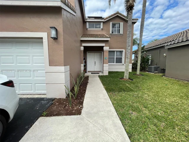 770 Stanton Dr, Weston FL 33326