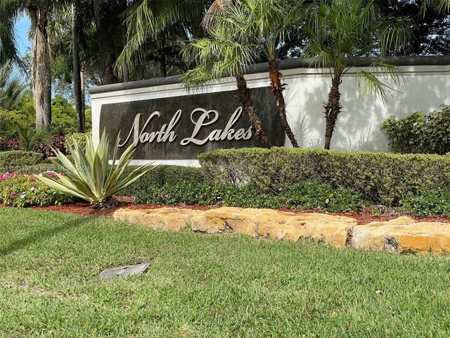 770 Stanton Dr, Weston FL 33326