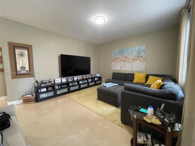 770 Stanton Dr, Weston FL 33326