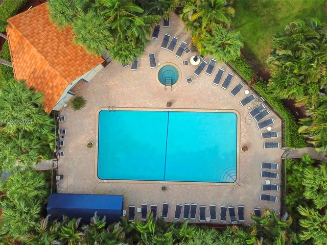 7779 La Mirada Dr, Boca Raton FL 33433