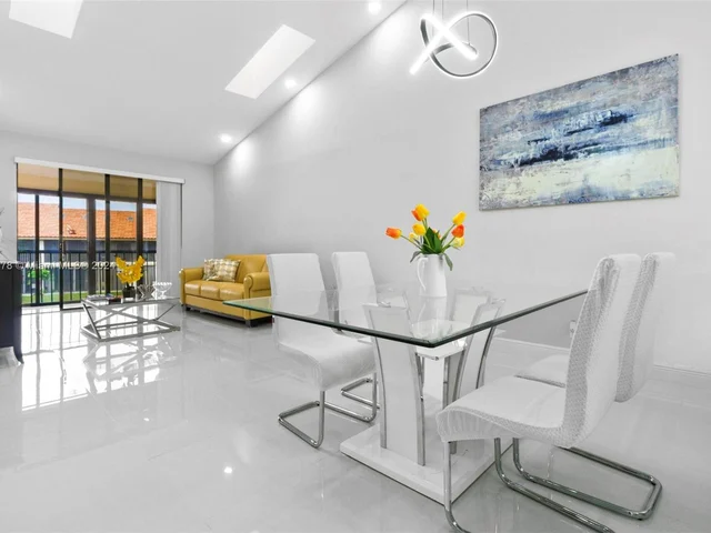 7779 La Mirada Dr, Boca Raton FL 33433