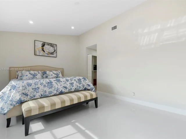 7779 La Mirada Dr, Boca Raton FL 33433