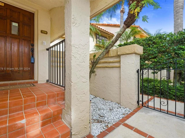 7779 La Mirada Dr, Boca Raton FL 33433
