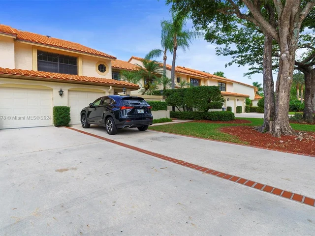 7779 La Mirada Dr, Boca Raton FL 33433