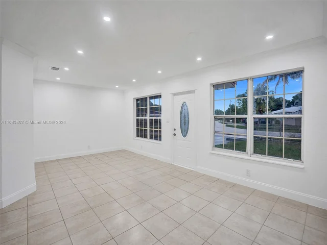 2251 NW 29th Ter, Fort Lauderdale FL 33311