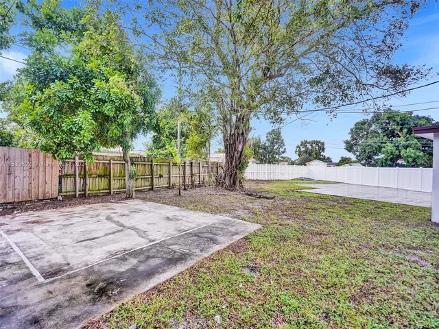 2251 NW 29th Ter, Fort Lauderdale FL 33311