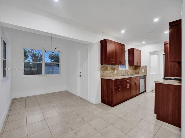 2251 NW 29th Ter, Fort Lauderdale FL 33311