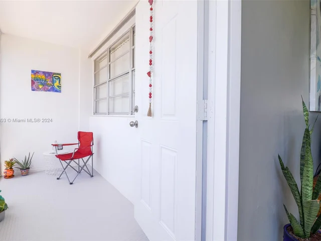 1333 E Hallandale Beach Blvd # 421, Hallandale Beach FL 33009