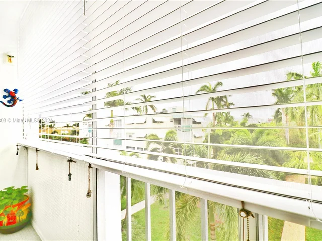 1333 E Hallandale Beach Blvd # 421, Hallandale Beach FL 33009