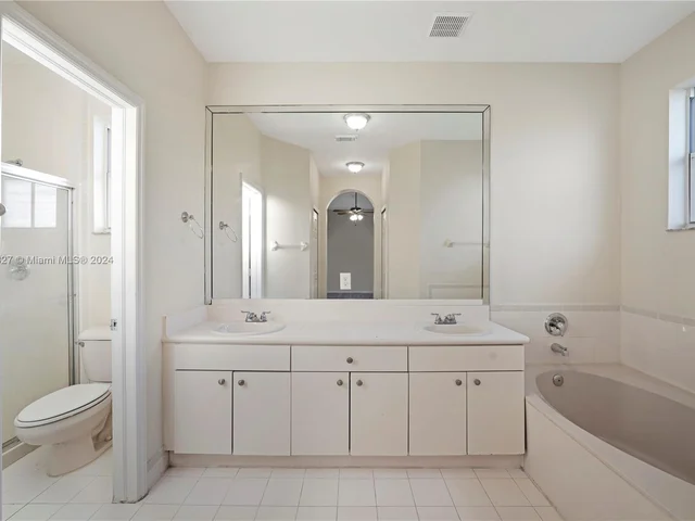 10869 SW 242nd St, Homestead FL 33032