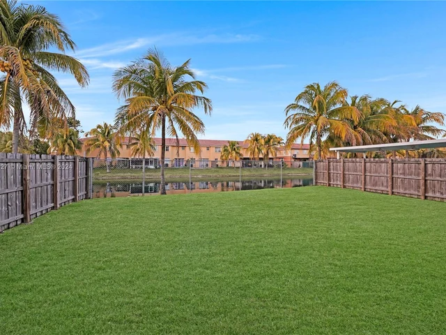 10869 SW 242nd St, Homestead FL 33032