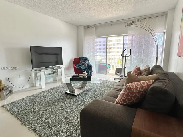 1965 S Ocean Dr # 6C, Hallandale Beach FL 33009