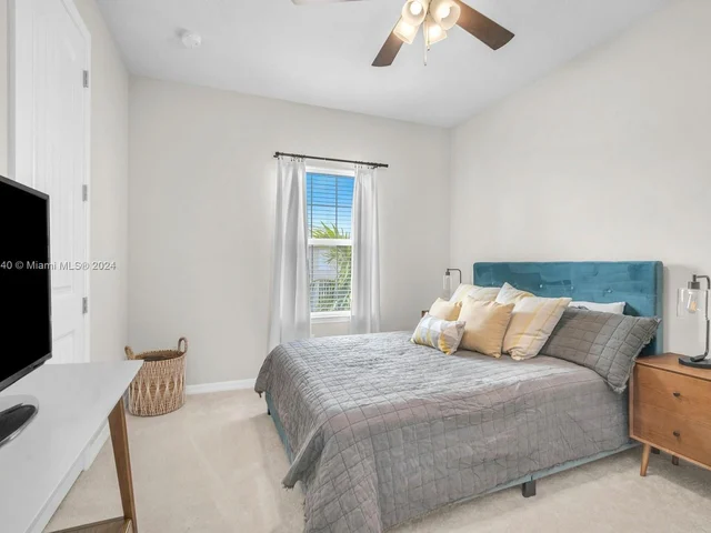 5103 Eucalyptus Dr, Hollywood FL 33021