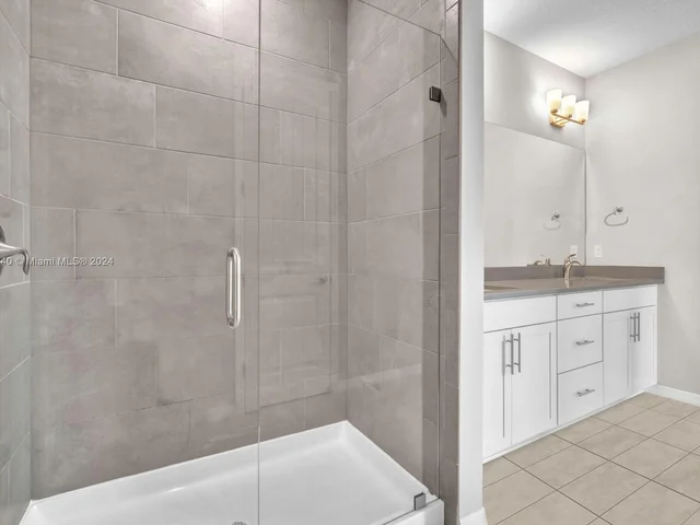 5103 Eucalyptus Dr, Hollywood FL 33021