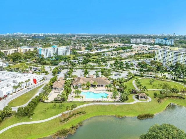 5103 Eucalyptus Dr, Hollywood FL 33021