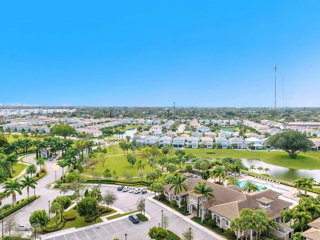 5103 Eucalyptus Dr, Hollywood FL 33021