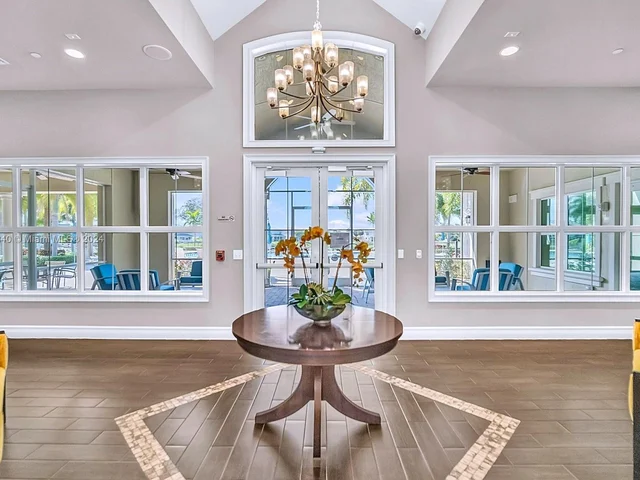 5103 Eucalyptus Dr, Hollywood FL 33021