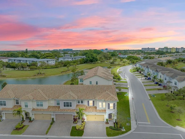 5103 Eucalyptus Dr, Hollywood FL 33021