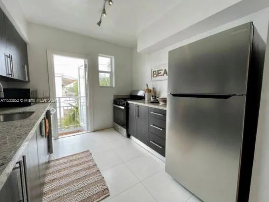 330 86th St # 7, Miami Beach FL 33141