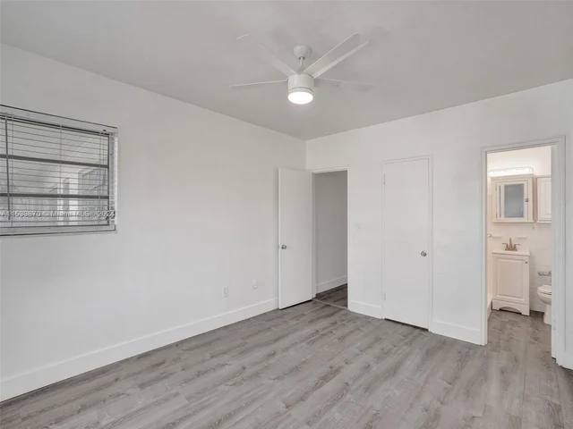 4172 Chase Ave # 12, Miami Beach FL 33140