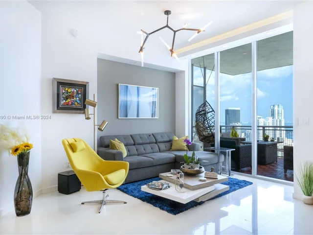 350 S Miami Ave # 4103, Miami FL 33130