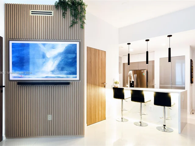 350 S Miami Ave # 4103, Miami FL 33130