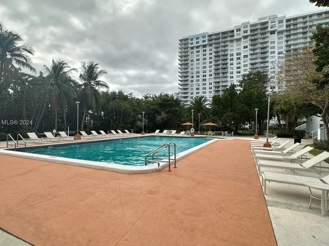 2851 NE 183rd St # 415E, Aventura FL 33160