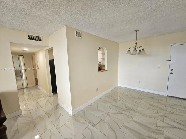 6831 W 14th Ct # 405, Hialeah FL 33014