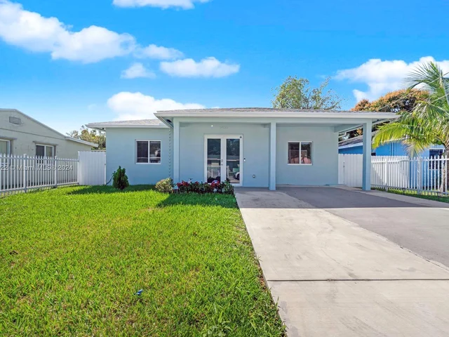 1460 NW 51st St, Miami FL 33142