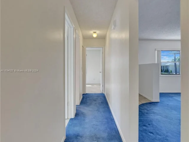 307 SE 4th St, Dania Beach FL 33004