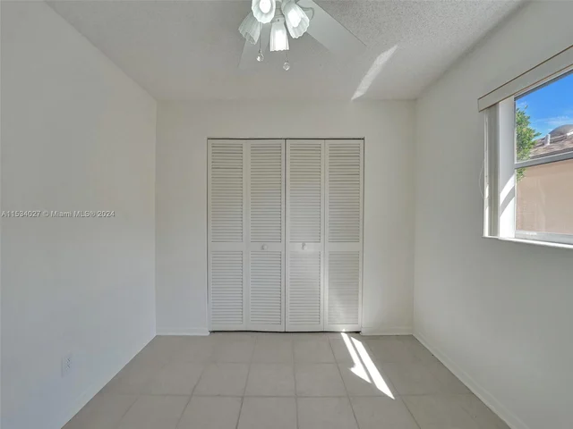 307 SE 4th St, Dania Beach FL 33004