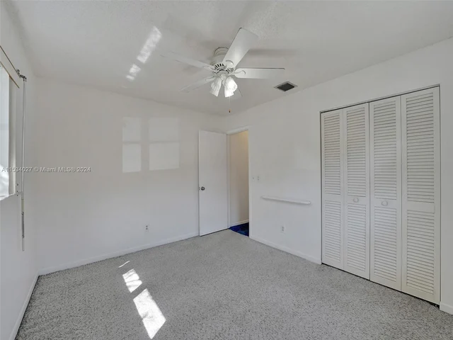 307 SE 4th St, Dania Beach FL 33004