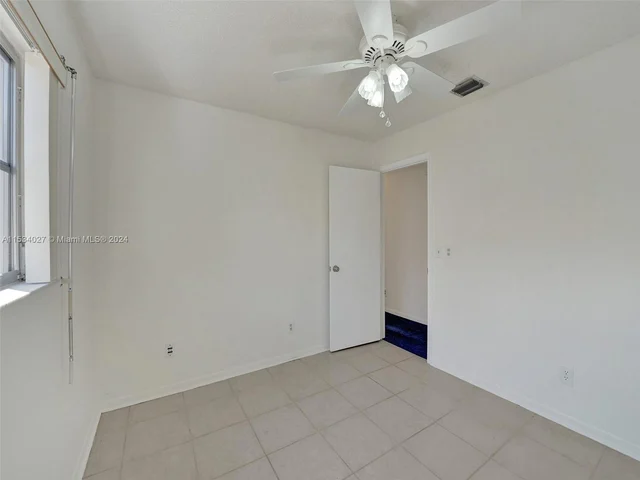 307 SE 4th St, Dania Beach FL 33004