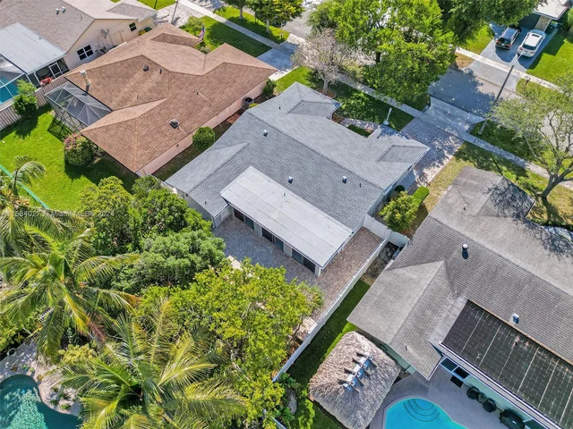 307 SE 4th St, Dania Beach FL 33004