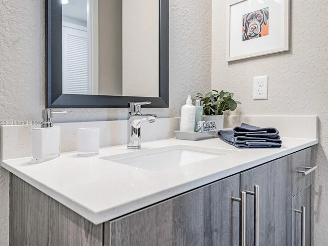 9375 W COMMERCIAL BLVD # 401, Tamarac FL 33351