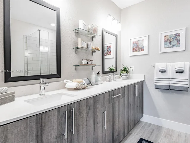 9375 W COMMERCIAL BLVD # 401, Tamarac FL 33351